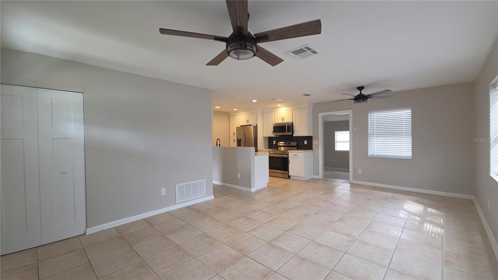 1031 COBBLESTONE AVENUE, DELTONA, FL — photo 5 of 28