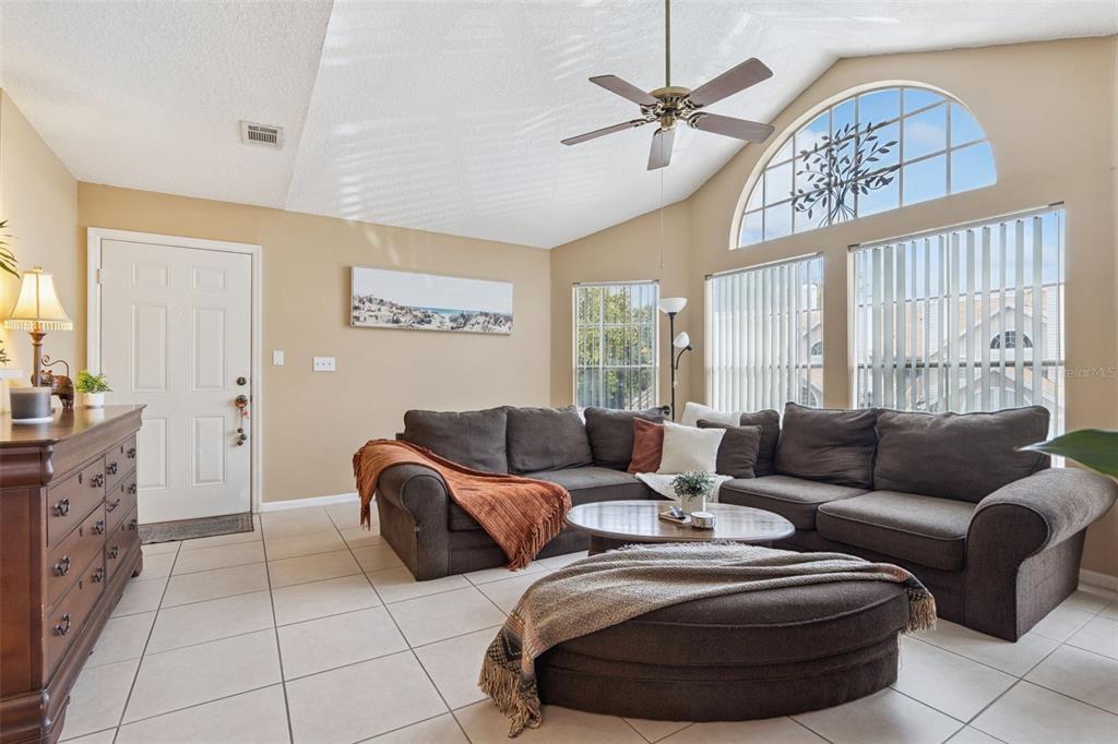 633 GREENCOVE TERRACE UNIT 142, ALTAMONTE SPRINGS, FL — photo 2 of 22