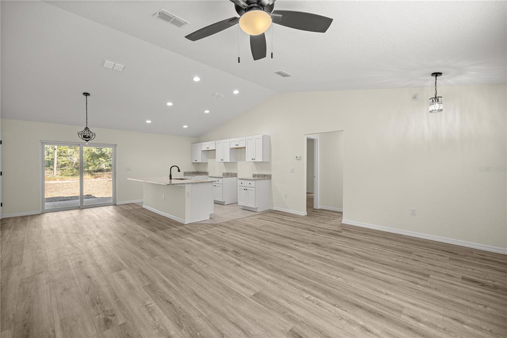 40 BAY DRIVE, OCKLAWAHA, FL — photo 3 of 12