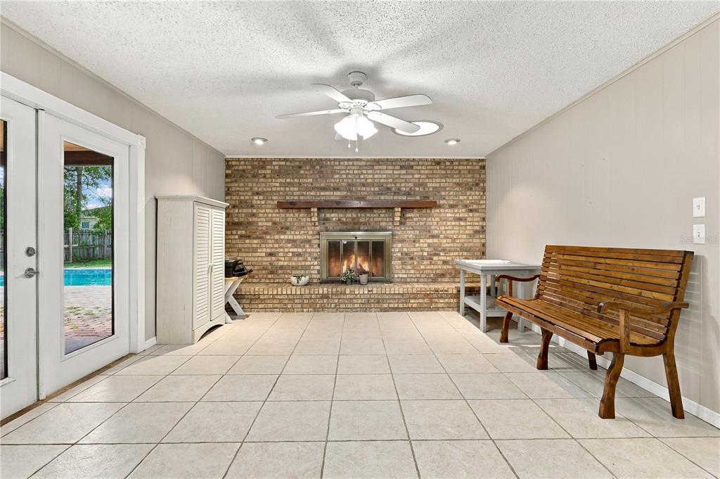 2020 ALDORO TERRACE, DELTONA, FL — photo 4 of 48