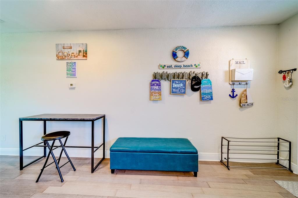 11472 PARK BOULEVARD, SEMINOLE, FL — photo 4 of 30
