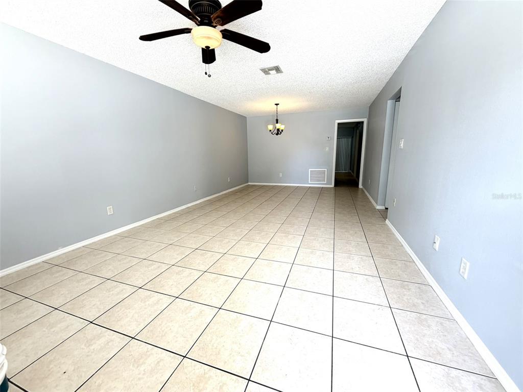 546 PIGEON CIRCLE, ORLANDO, FL — photo 2 of 17