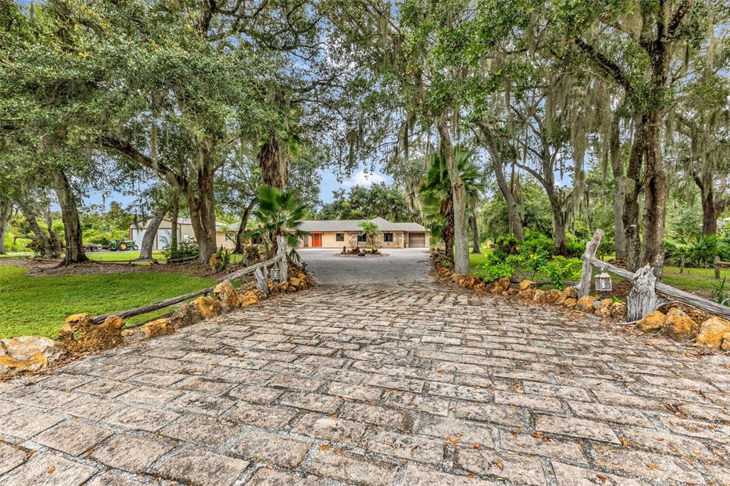 2827 SE CREEKWOOD TERRACE, ARCADIA, FL — photo 3 of 30