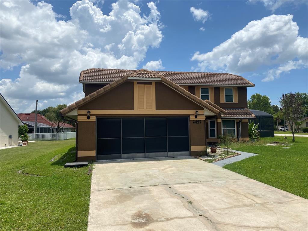 2457 RAVENDALE COURT