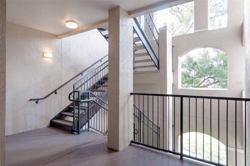 5530 METROWEST BOULEVARD UNIT 203, ORLANDO, FL — photo 4 of 42