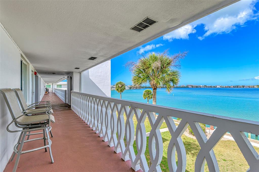 763 JOHN RINGLING BOULEVARD UNIT 34, SARASOTA, FL — photo 4 of 30