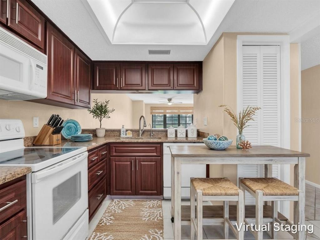 151 LAKEVIEW WAY UNIT 151, OLDSMAR, FL — photo 4 of 30