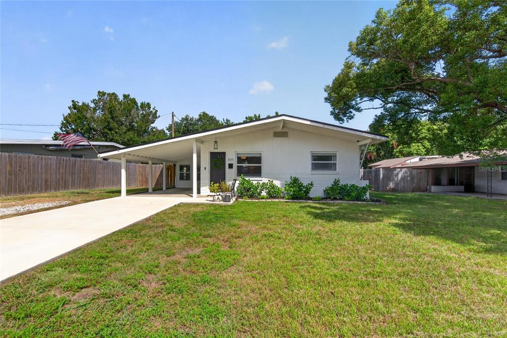835 54TH AVENUE N, ST PETERSBURG, FL — photo 2 of 34