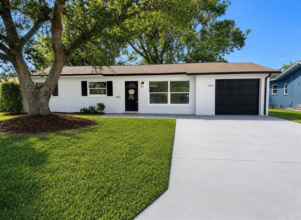 482 OAKWOOD DRIVE