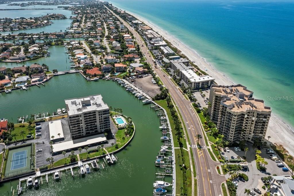 1660 GULF BOULEVARD UNIT 706, CLEARWATER, FL — photo 2 of 47