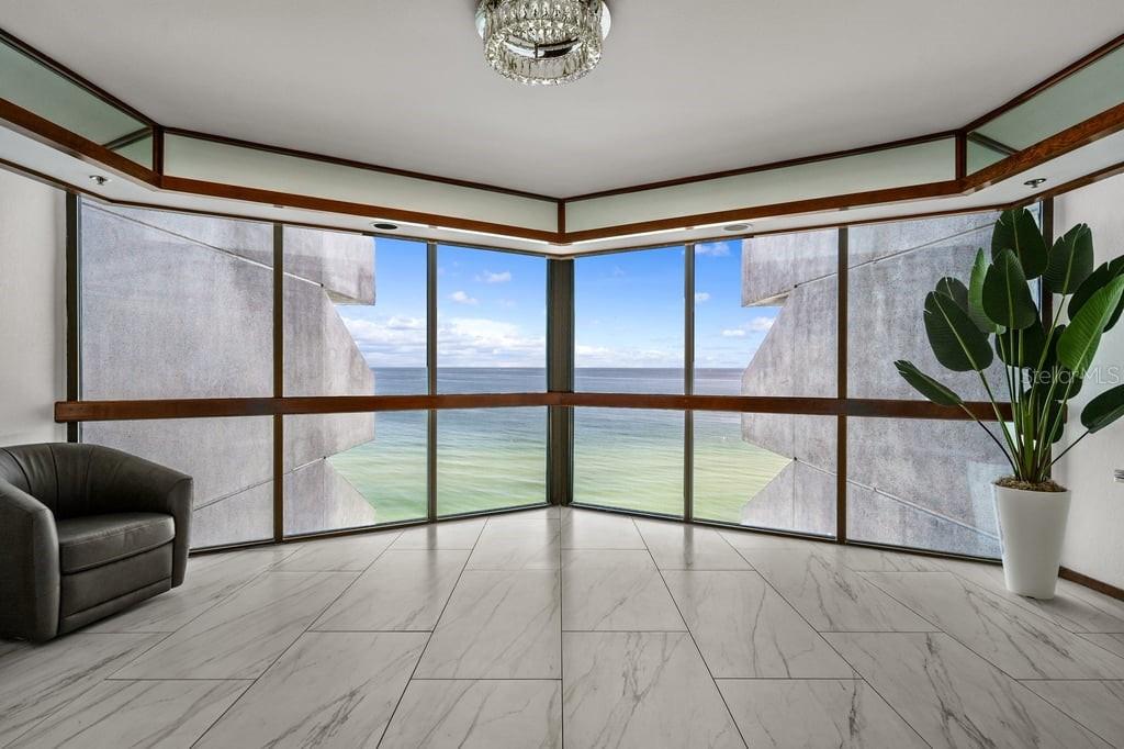 1660 GULF BOULEVARD UNIT 706, CLEARWATER, FL — photo 4 of 47