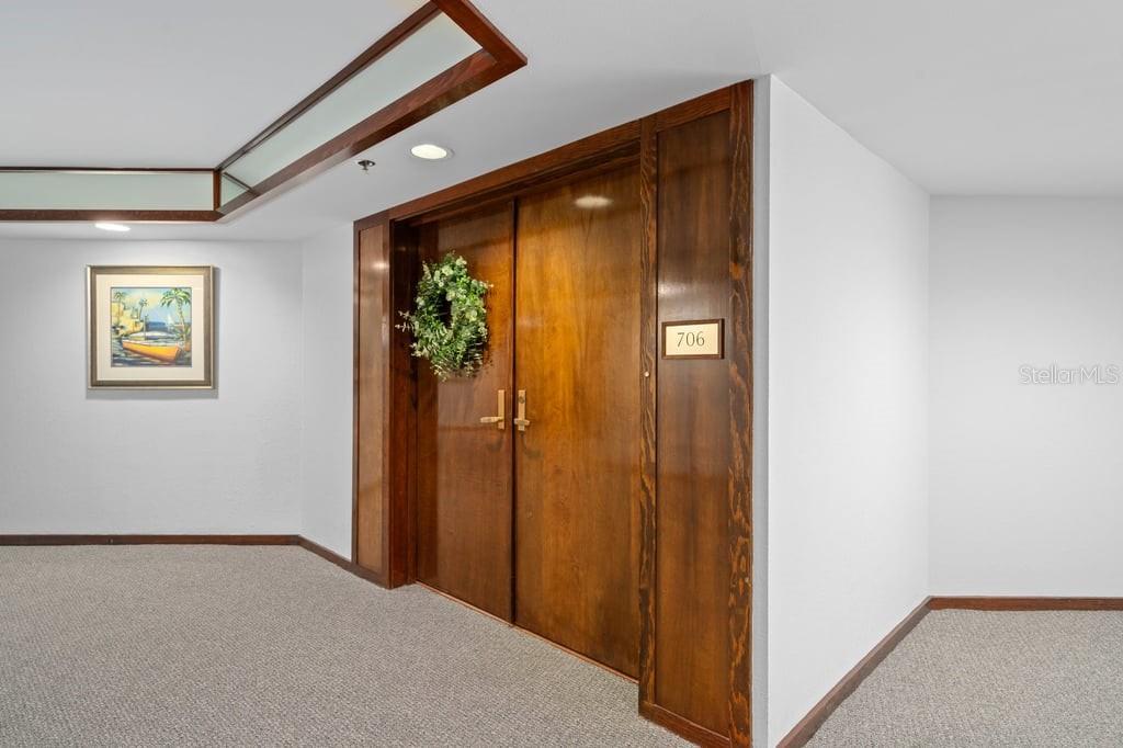 1660 GULF BOULEVARD UNIT 706, CLEARWATER, FL — photo 5 of 47