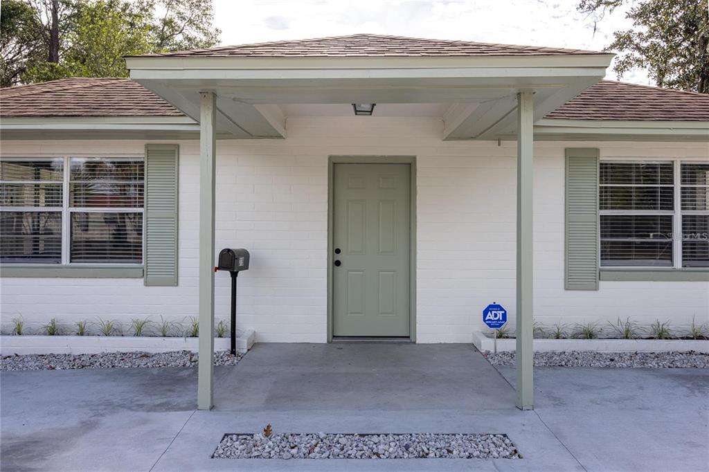 319 NW 16TH AVENUE, GAINESVILLE, FL — photo 2 of 30