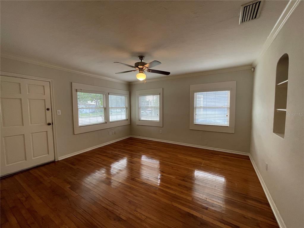 303 S AUDUBON AVENUE, TAMPA, FL — photo 4 of 27