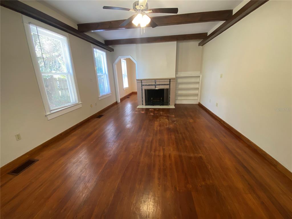 902 S GROVE STREET, EUSTIS, FL — photo 3 of 16