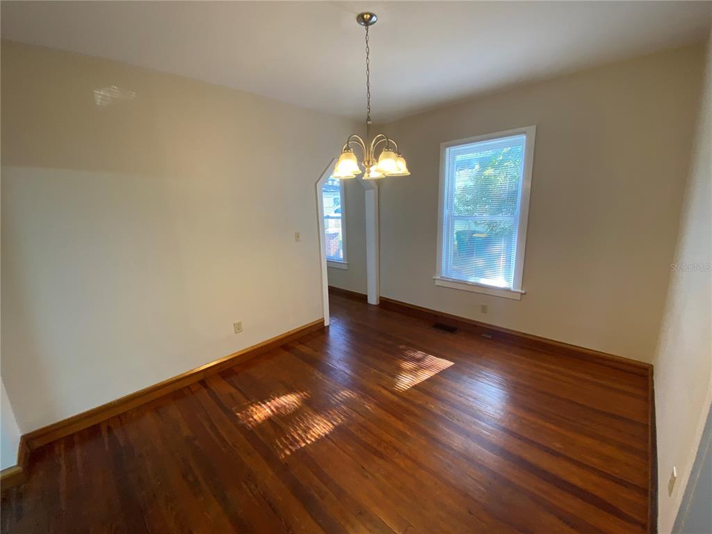 902 S GROVE STREET, EUSTIS, FL — photo 4 of 16