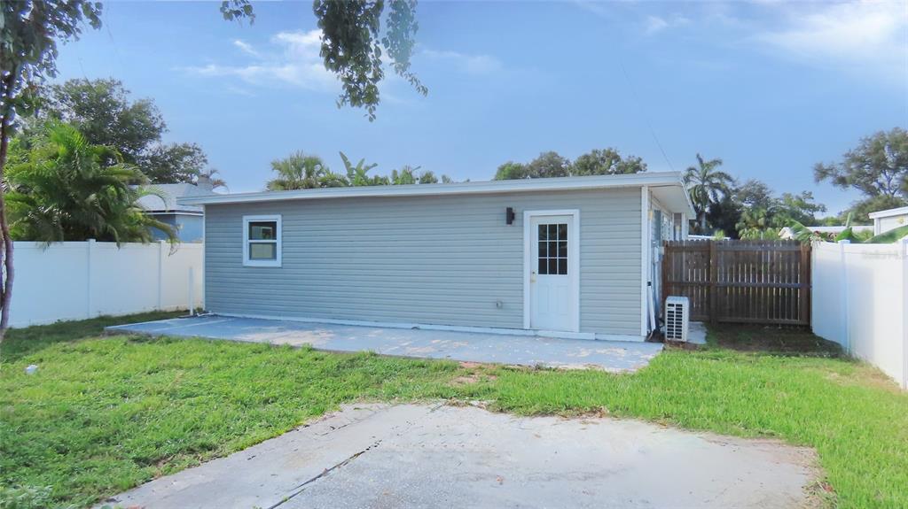 5318 9TH AVENUE N, ST PETERSBURG, FL — photo 3 of 30
