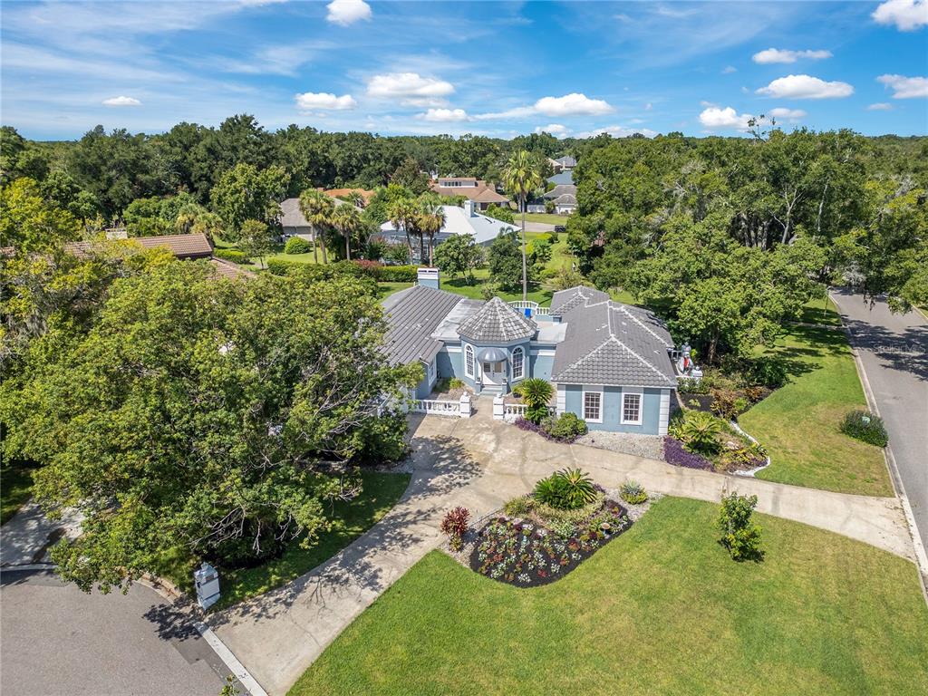 7906 LOST COVE COURT
