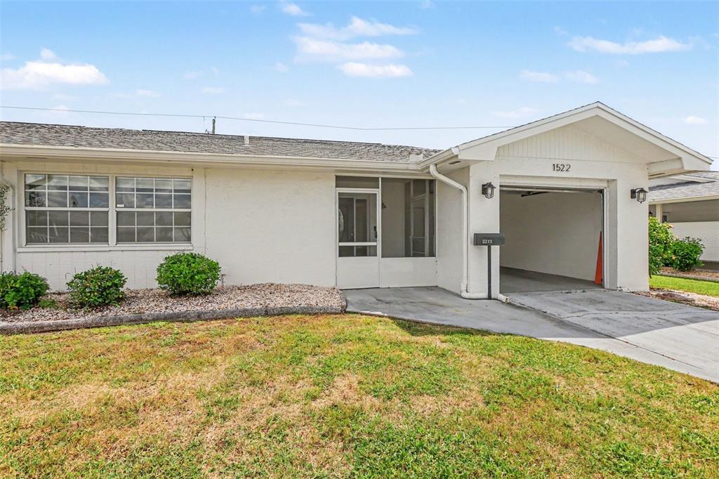 1522 BELLE GLADE AVENUE, SUN CITY CENTER, FL — photo 2 of 30