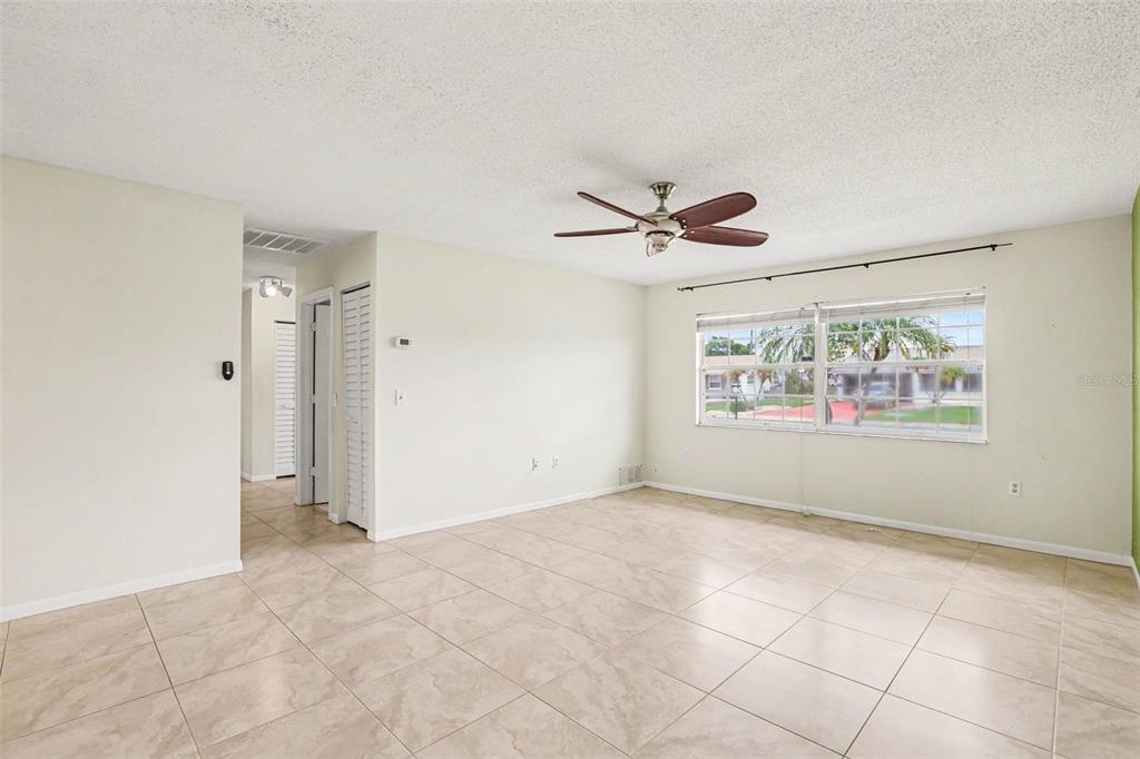 1522 BELLE GLADE AVENUE, SUN CITY CENTER, FL — photo 5 of 30