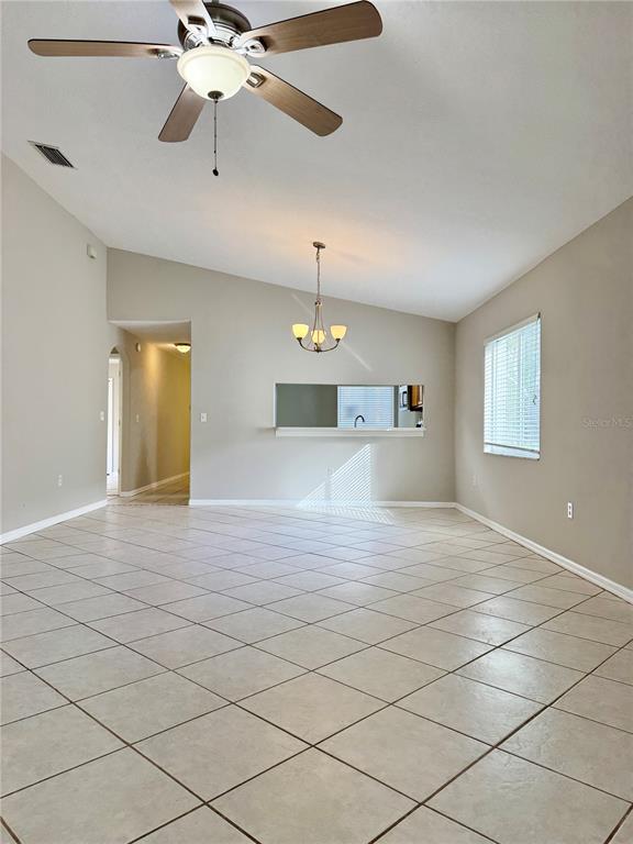 10431 ISLEWORTH AVENUE, TAMPA, FL — photo 5 of 30