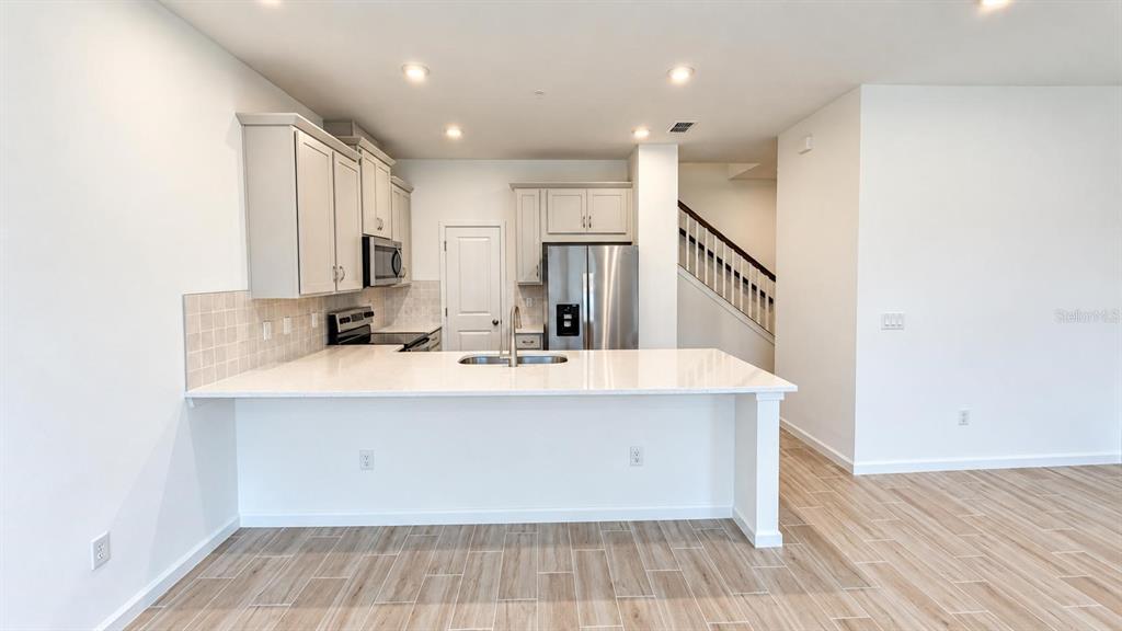 9868 WALKWAY DRIVE, ORLANDO, FL — photo 5 of 26