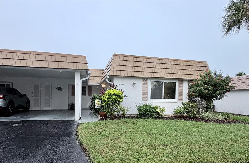 2320 AQUABLUFF PLACE UNIT V274, SARASOTA, FL — photo 3 of 15
