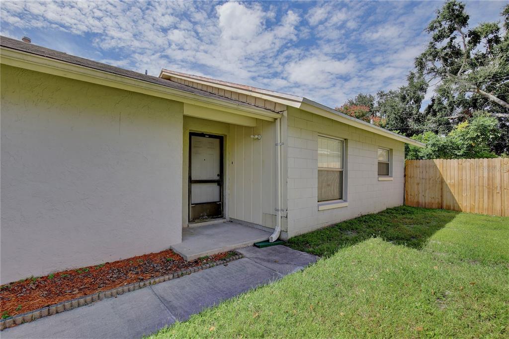 2067 PAPRIKA DRIVE, ORLANDO, FL — photo 4 of 27