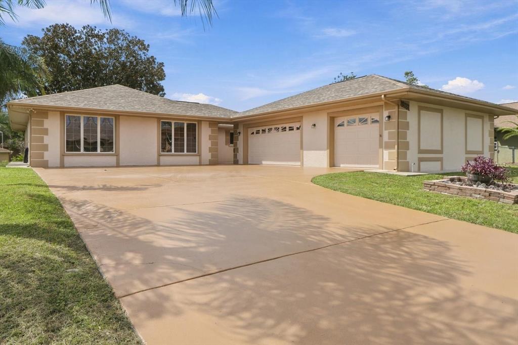 10404 SANDTRAP DRIVE, SPRING HILL, FL — photo 3 of 51