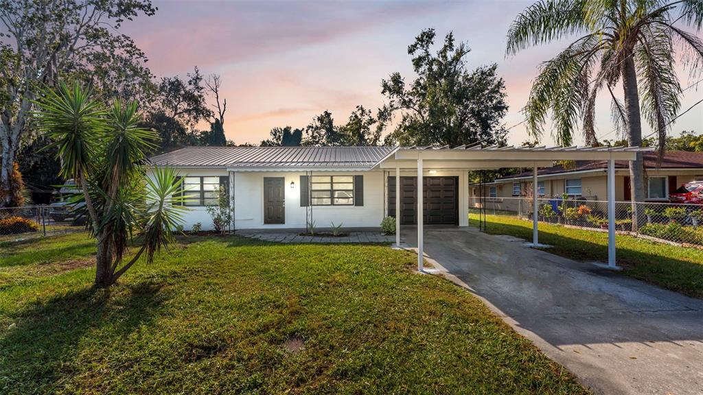 202 PETTEWAY DRIVE