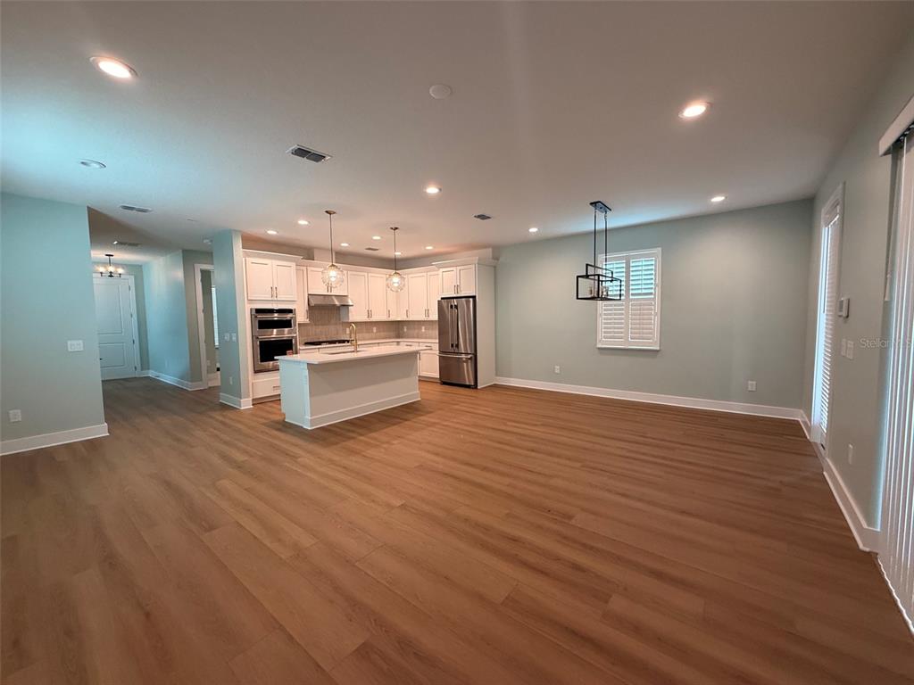2567 LONG PINE AVENUE, APOPKA, FL — photo 2 of 8