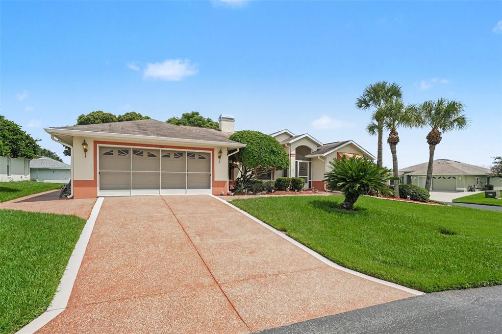 11000 TWOSOME DRIVE, SAN ANTONIO, FL — photo 2 of 30