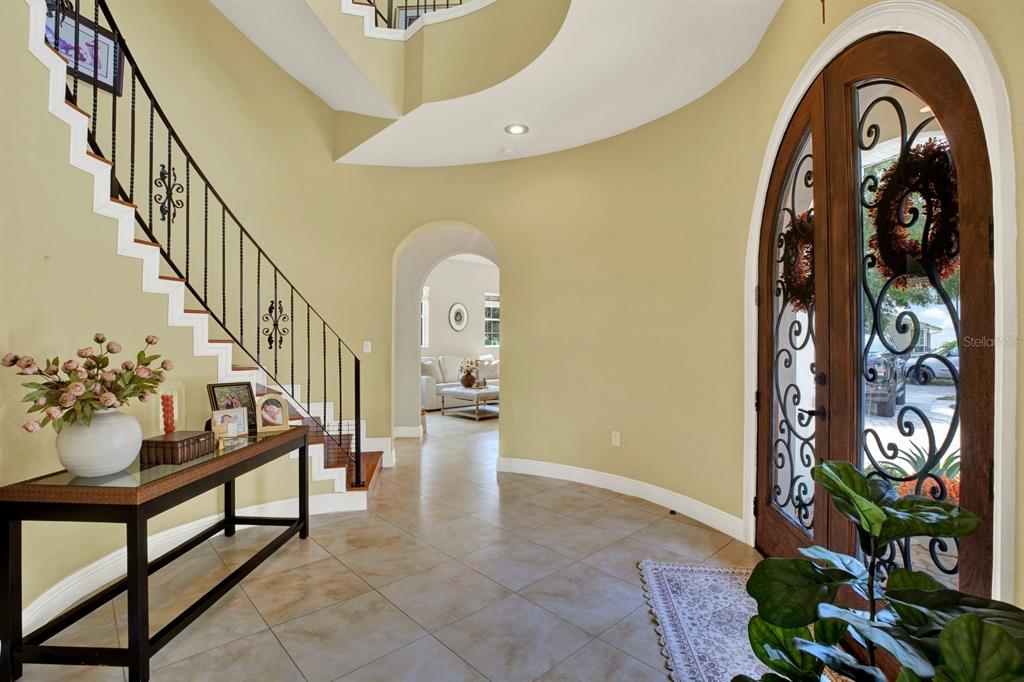 2721 N ROYAL COURT, TAMPA, FL — photo 5 of 30