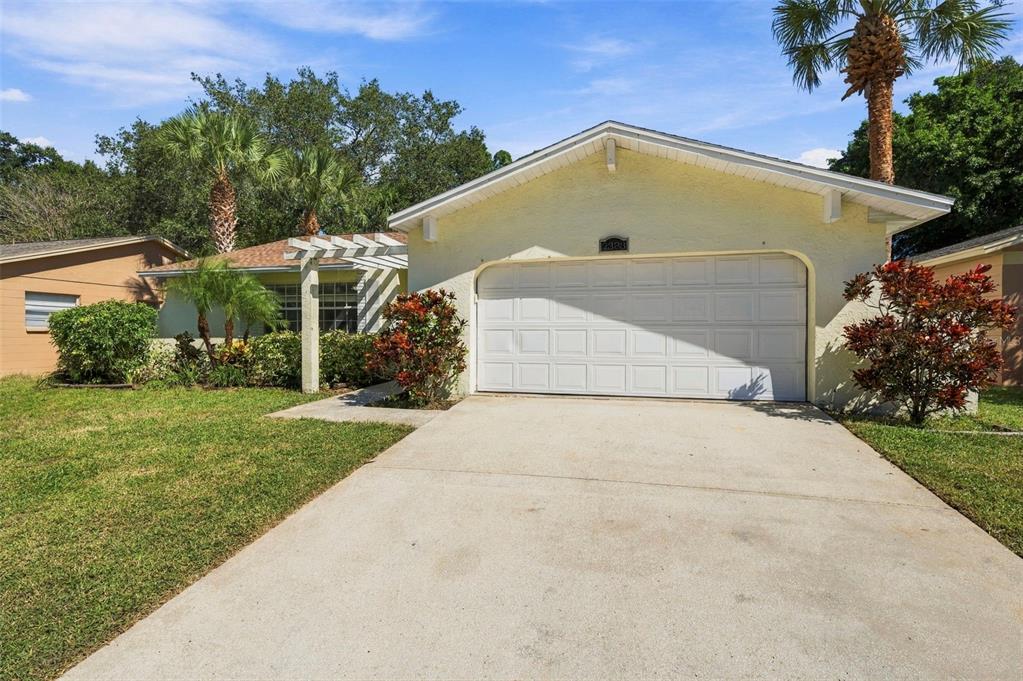2383 GROVE VALLEY AVENUE, PALM HARBOR, FL — photo 3 of 60