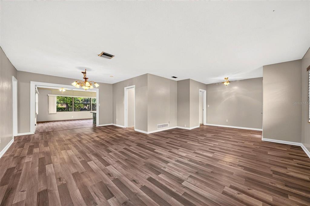 2504 LAUDERDALE COURT, ORLANDO, FL — photo 3 of 30