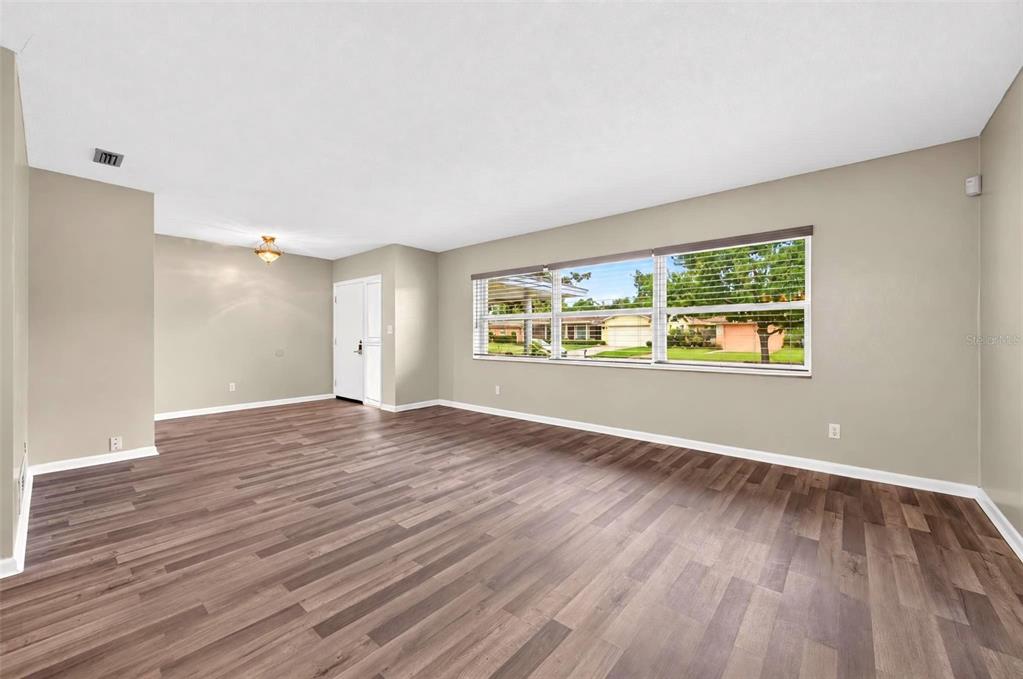2504 LAUDERDALE COURT, ORLANDO, FL — photo 4 of 30