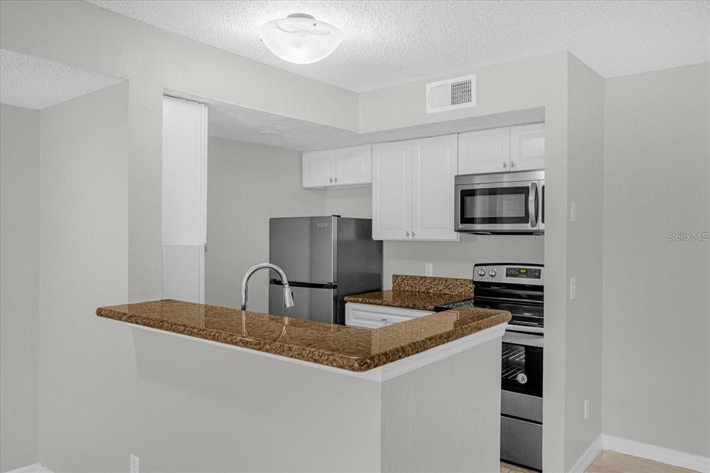 5132 CONROY ROAD UNIT 928, ORLANDO, FL — photo 2 of 16