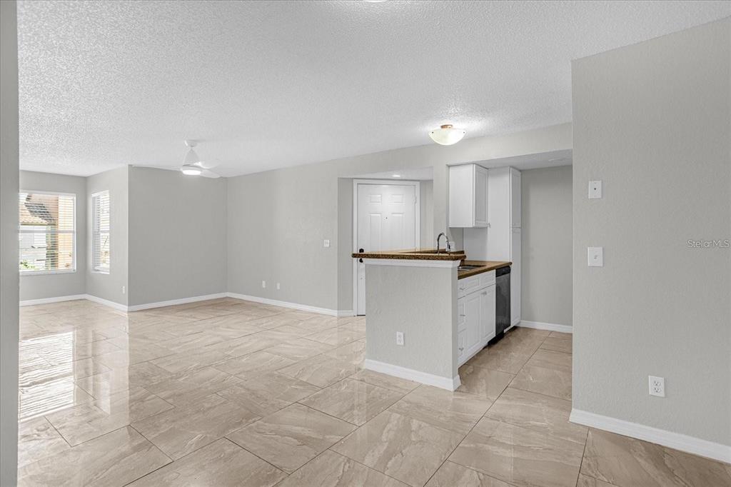 5132 CONROY ROAD UNIT 928, ORLANDO, FL — photo 4 of 16