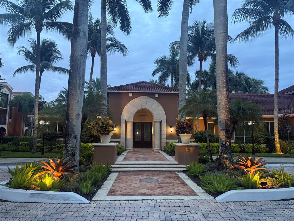 1180 RESERVE WAY UNIT 302