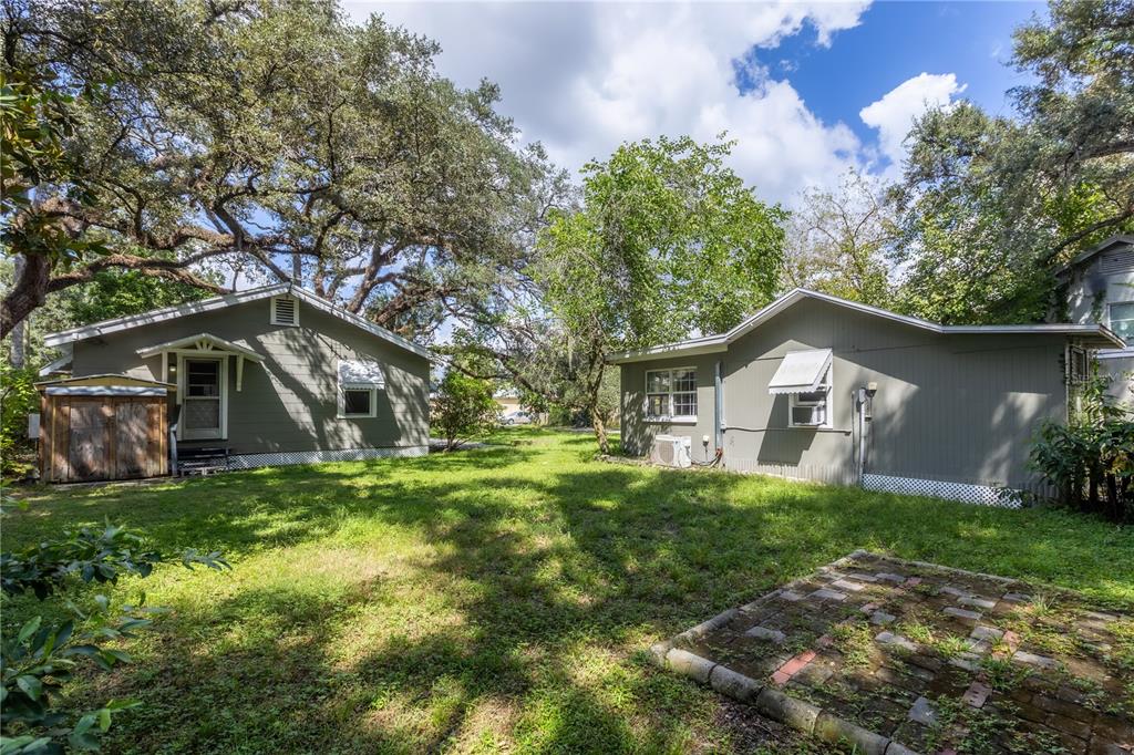 805 E LAMBRIGHT STREET, TAMPA, FL — photo 2 of 9