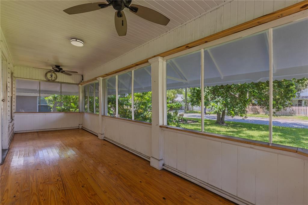 805 E LAMBRIGHT STREET, TAMPA, FL — photo 3 of 9