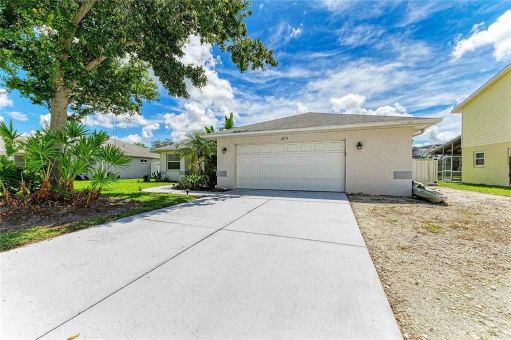 4173 PARRY DRIVE, SARASOTA, FL — photo 4 of 30