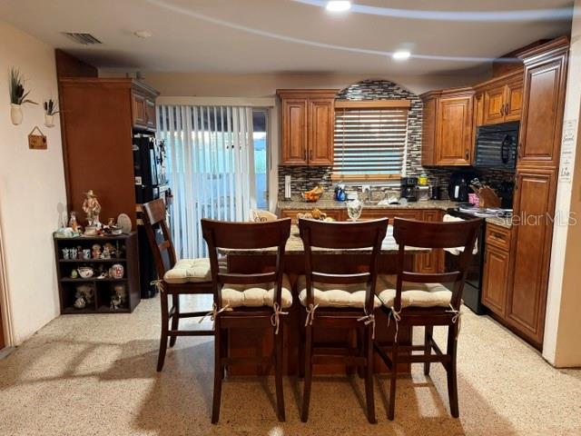 10357 KUMQUAT LANE, SEMINOLE, FL — photo 5 of 22
