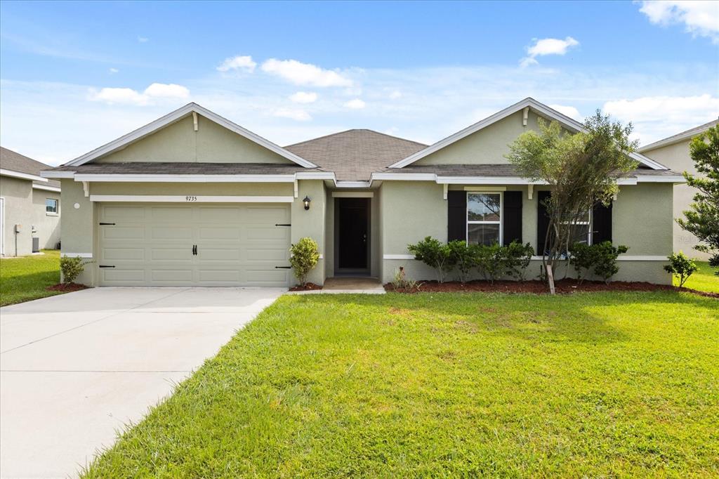 9735 PEPPER TREE TRAIL