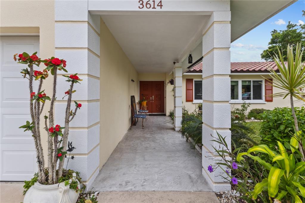 3614 PEMBROOK DRIVE, SARASOTA, FL — photo 3 of 30