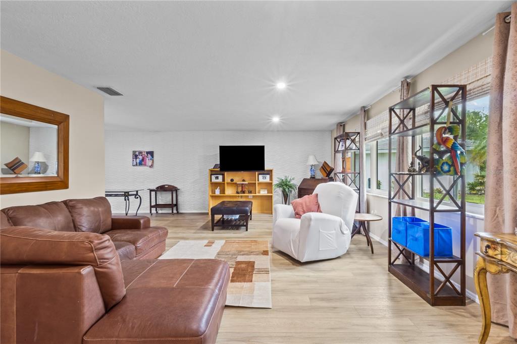 3614 PEMBROOK DRIVE, SARASOTA, FL — photo 5 of 30