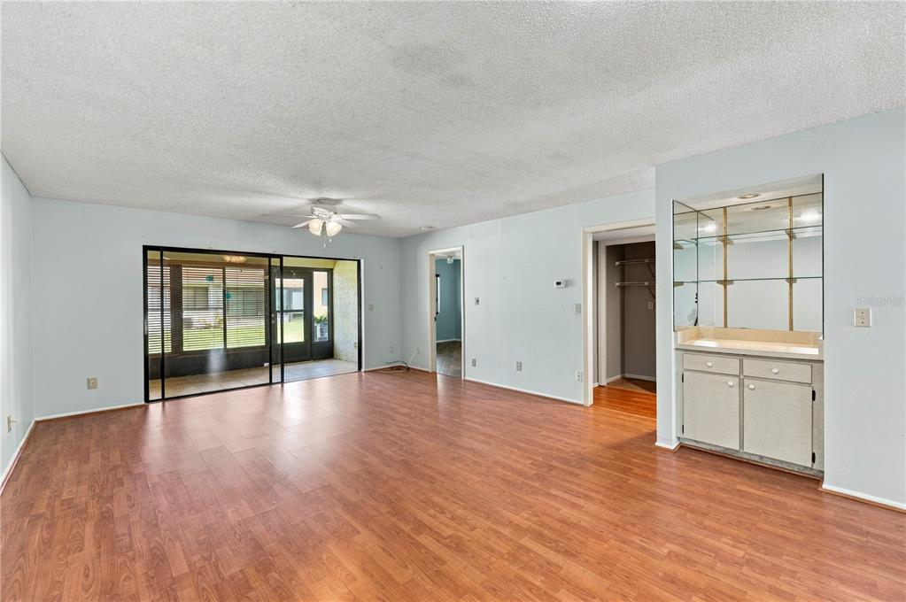 2502 ROYAL PINES CIRCLE UNIT 5B, CLEARWATER, FL — photo 2 of 20