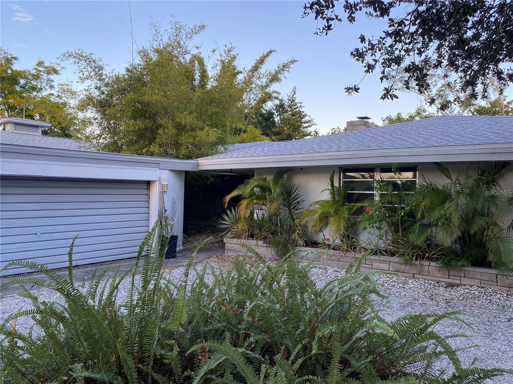 3300 MINEOLA DRIVE