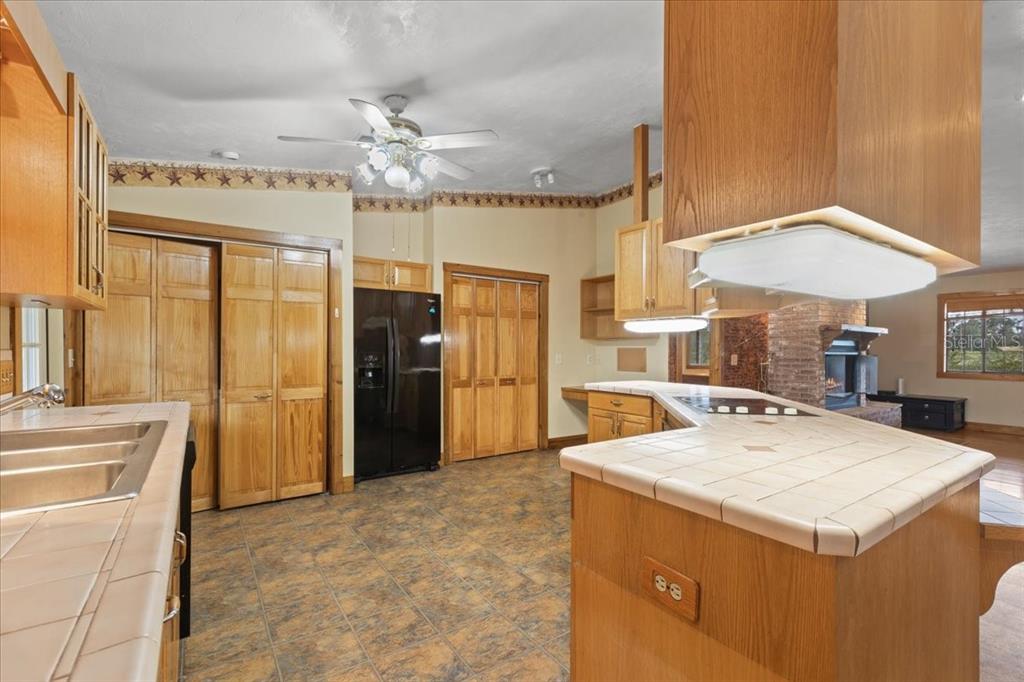6351 SW 2ND LANE, BELL, FL — photo 5 of 30