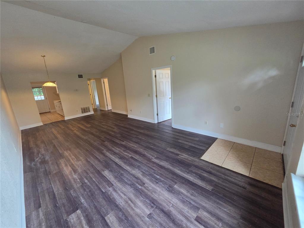 294 LOVELL LANE, APOPKA, FL — photo 2 of 14